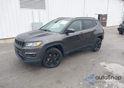 2018 Jeep Compass Altitude 4X4 z USA, uszkodzony, nr VIN 3C4NJDBBXJT325638